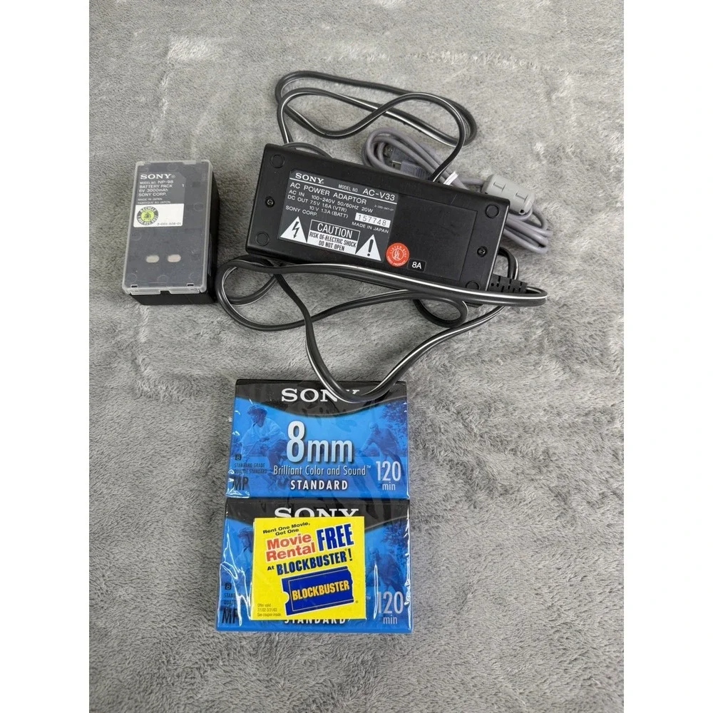 Sony CCD-TR5 Handycam Camcorder Lot As Is Untested